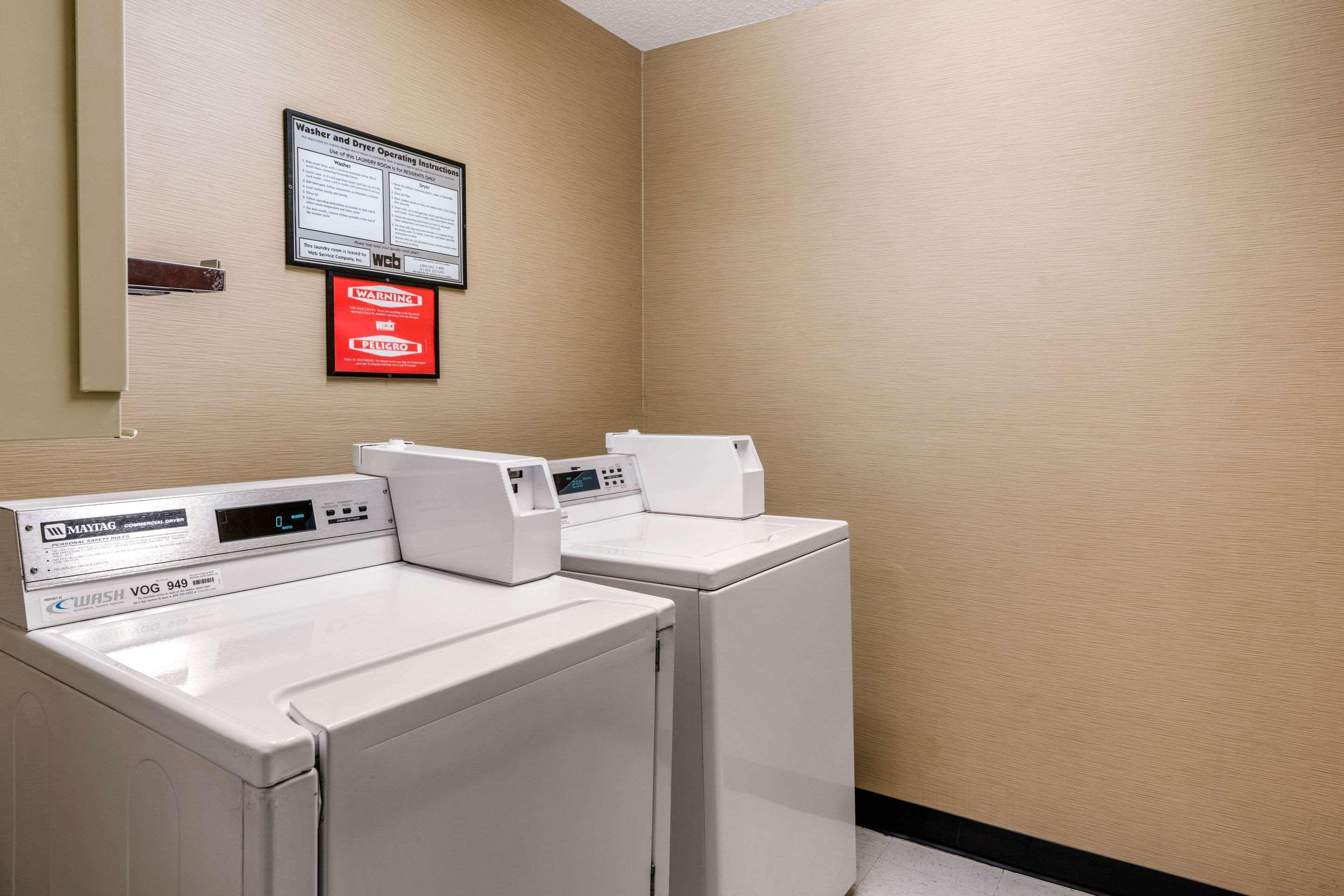 Comfort Inn Lathrop Stockton Airport Exterior photo