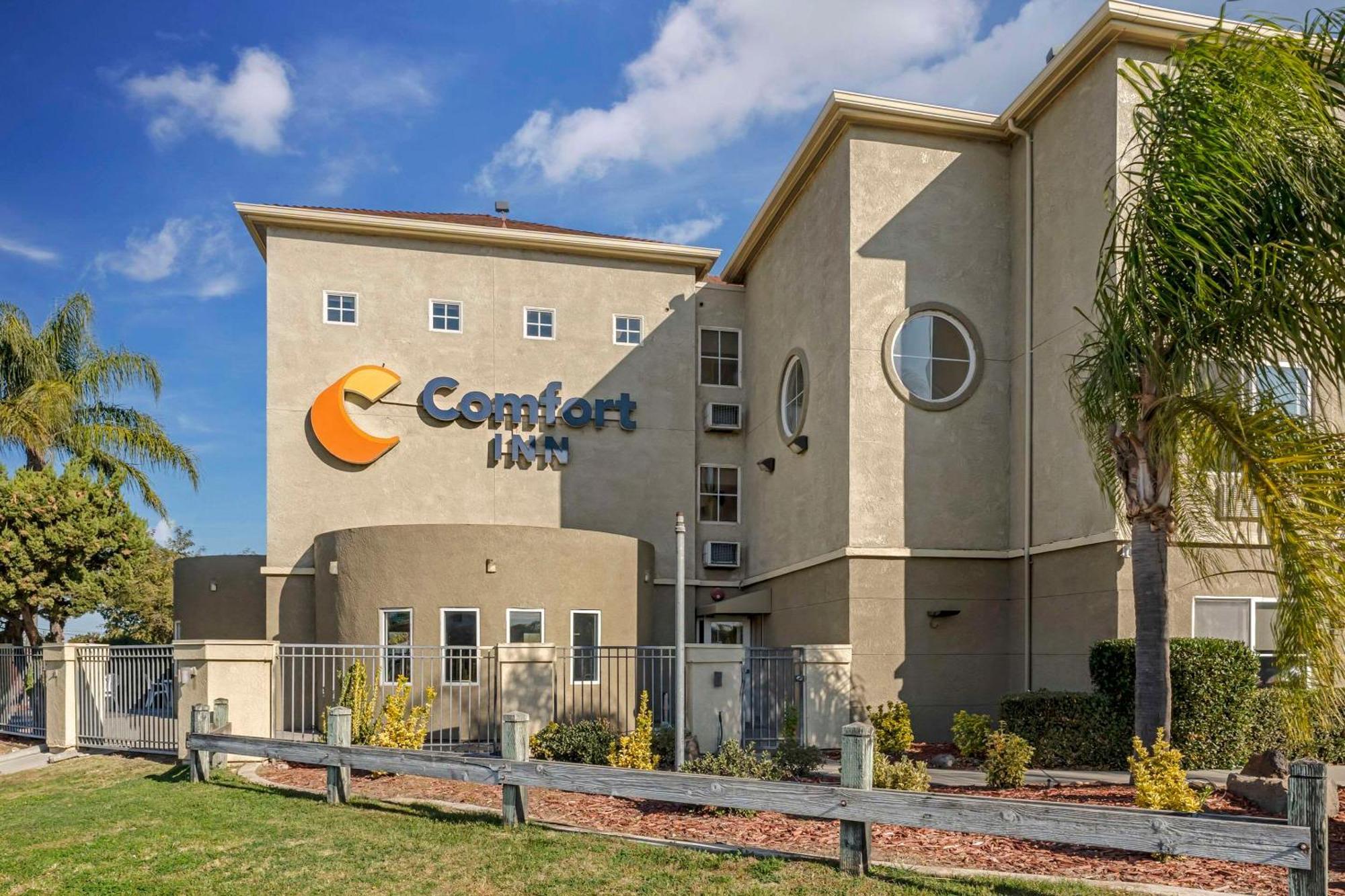 Comfort Inn Lathrop Stockton Airport Exterior photo